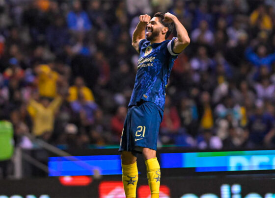 Henry Martín sonriente durante entrenamiento con el América