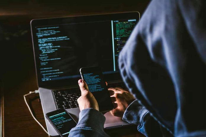 El fraude del «Cargo Fantasma»: La amenaza silenciosa que pone en riesgo tus ahorros