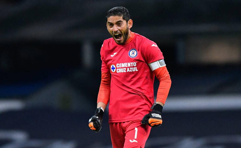 Chuy Corona anuncia su retiro del fútbol; su último partido será un emotivo encuentro ante Cruz Azul