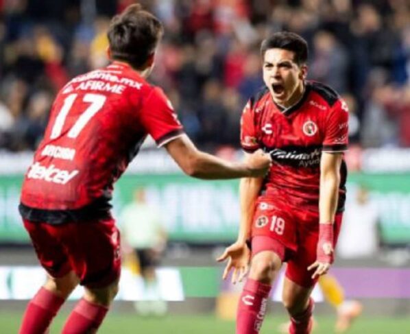 Gilberto Mora jugador de Xolos