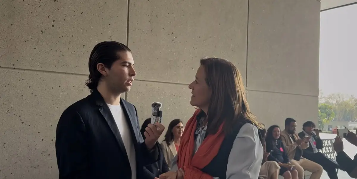 No somos bufones”: Diputados expulsan a Proyecto Escolar de San Lázaro por preguntas “incómodas